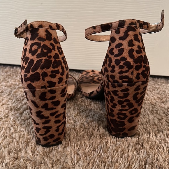 Leopard Heels - Picture 2 of 4